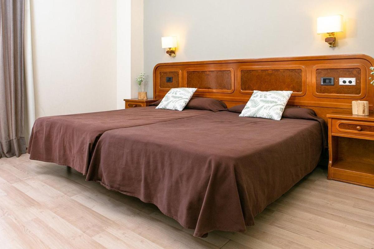 Hotel Snoe Condes Del Pallars リアルプ エクステリア 写真